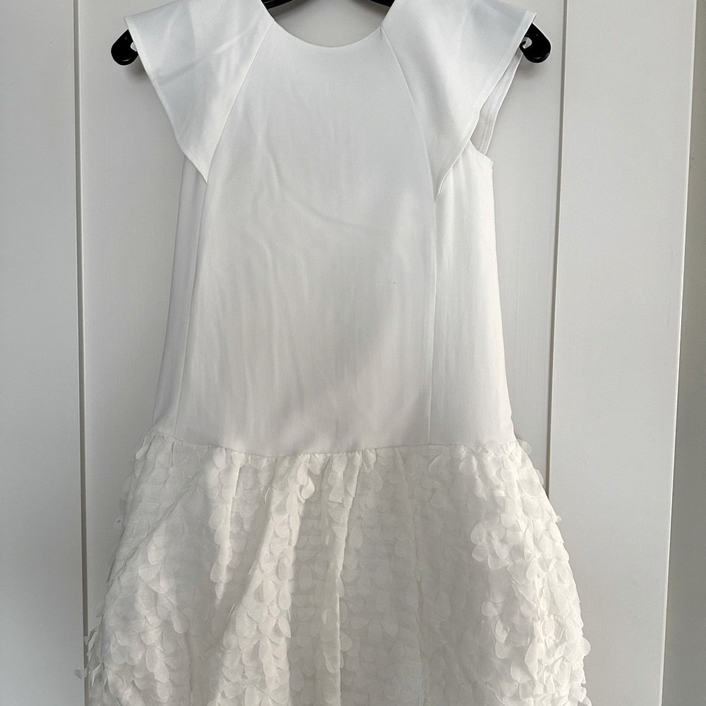 Lili Gaufrette white dress with balloon type skirt size 10